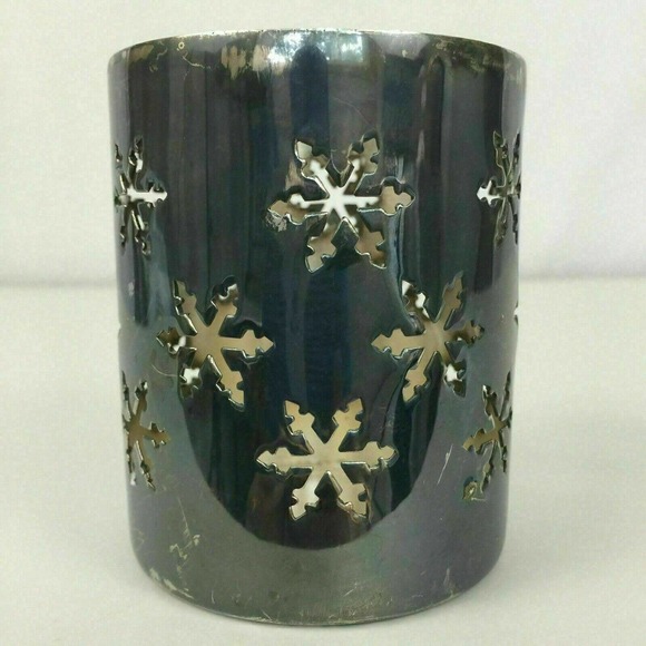 Silver Metal Snowflakes Cut-Out Candle Holder Votive Tea Light 3.5" Vintage - Picture 2 of 6